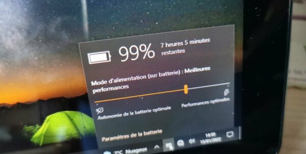 Tablette Hybride Asus TA101HA/10,1 pouces occasion proche du neuf – Image 4