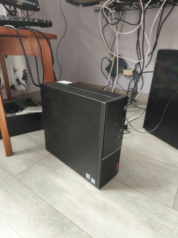 Mini tour Lenovo V530S reconditionné – Image 3