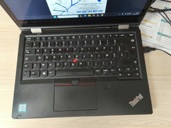 Ordinateur portable Lenovo Yoga L380  tactile de 14 pouces reconditionné – Image 5