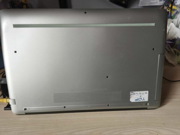 Ordinateur portable HP laptop CA005nf de 17,3 pouces reconditionné – Image 9