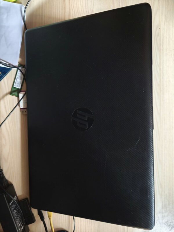 Ordinateur portable HP laptop CA005nf de 17,3 pouces reconditionné – Image 10