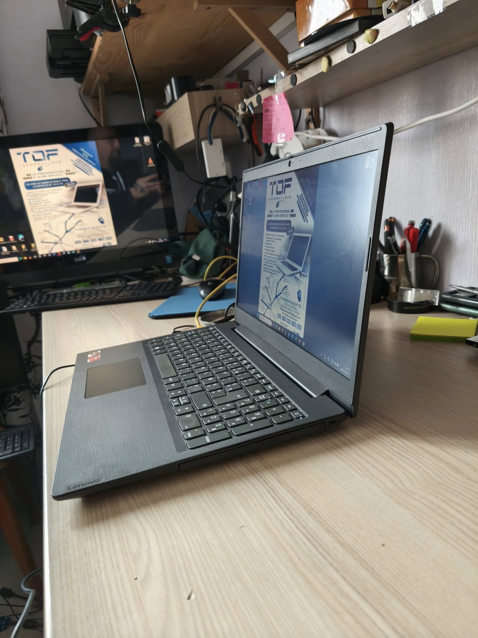 Tof Informatique Ordinateur portable Lenovo Ordinateur portable Lenovo V155 15,6" – Reconditionné – Ryzen 3 / SSD + HDD / Windows 11 Pro Ordinateur portable Lenovo V155 15,6" – Reconditionné – Ryzen 3 / SSD + HDD / Windows 11 Pro – Image 3