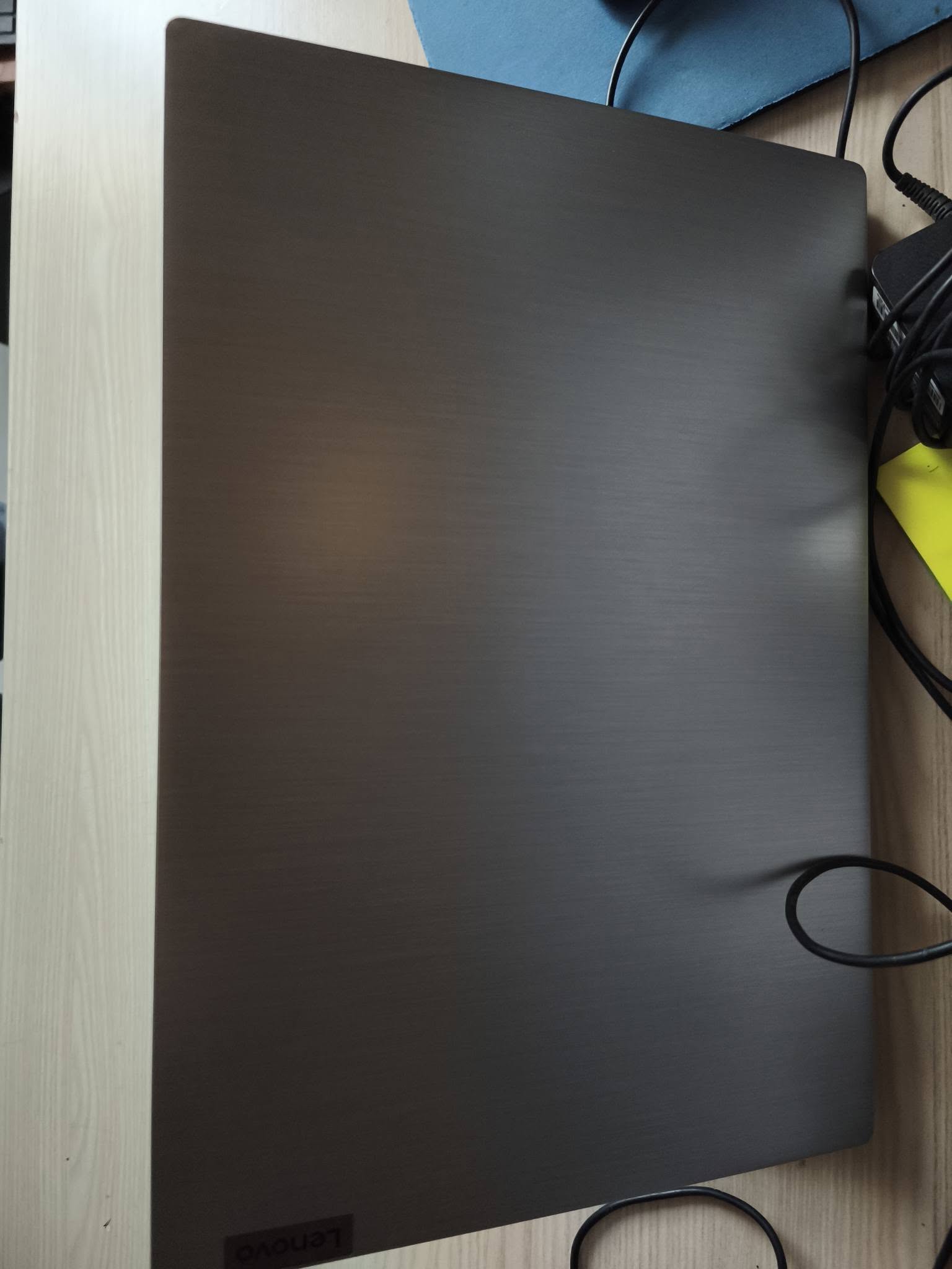 Tof Informatique Ordinateur portable Lenovo IdeaPad Ordinateur portable Lenovo IdeaPad 3 15,6 reconditionné – Ryzen 5, SSD + 1 To, Vega 8 Ordinateur portable Lenovo IdeaPad 3 15,6 reconditionné – Ryzen 5, SSD + 1 To, Vega 8 – Image 9