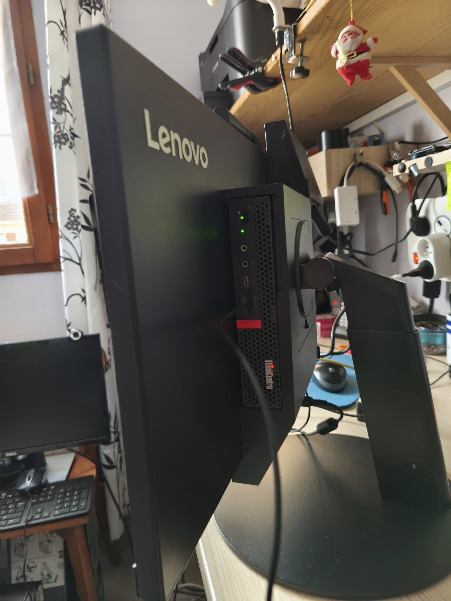 Tof Informatique PC tout-en-un Lenovo 22 PC tout-en-un Lenovo 22" reconditionné PC tout-en-un Lenovo 22" reconditionné – Image 3